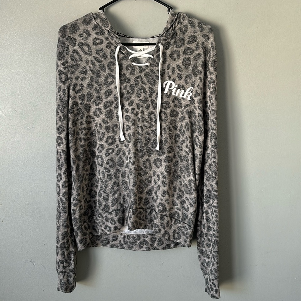 Pink thin pullover